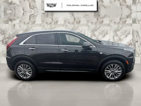 Used 2025 Cadillac XT4 Premium Luxury AWD/4WD image 6