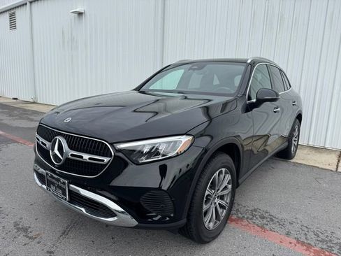 Used 2025 Mercedes-Benz GLC 300 image 27