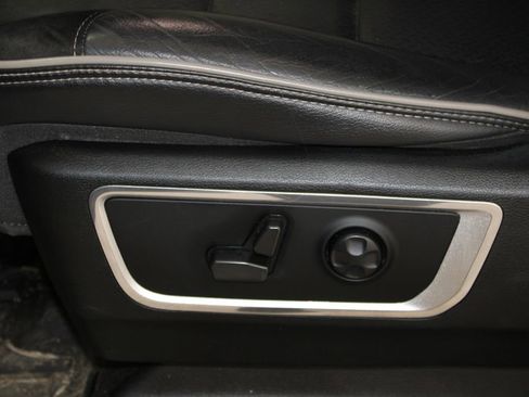 Used 2021 RAM 1500 Laramie AWD/4WD image 35