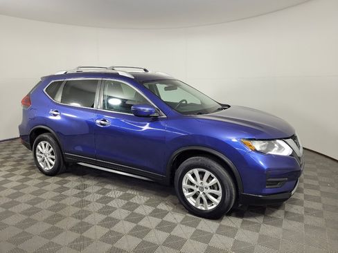 Used 2018 Nissan Rogue SV AWD/4WD image 11