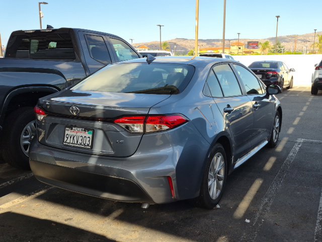 Used 2026 Toyota Corolla LE w/ LE Premium Package FWD image 4