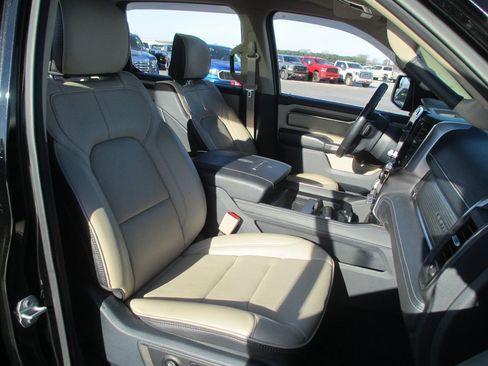 Used 2020 RAM 1500 Limited image 23