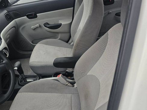 Used 2007 Hyundai Accent GLS image 11