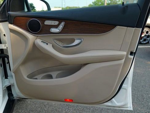 Used 2022 Mercedes-Benz GLC 300 GLC 300 image 31