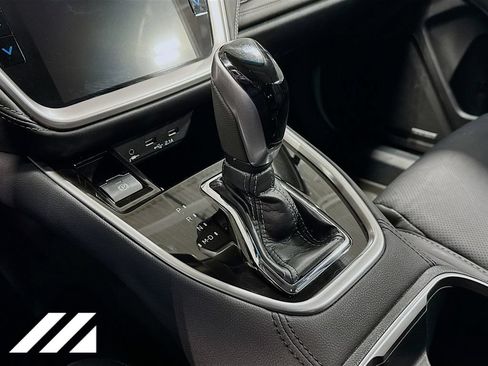 Used 2022 Subaru Outback Limited AWD/4WD image 18