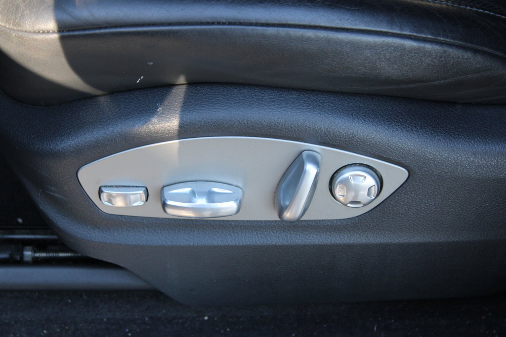 Used 2015 Porsche Macan S AWD/4WD image 17