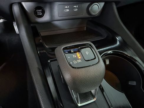 Certified 2026 Nissan Rogue SV AWD/4WD image 19