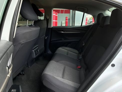 Used 2025 Toyota Camry LE FWD image 11