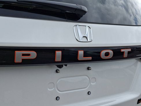 New 2026 Honda Pilot TrailSport image 29