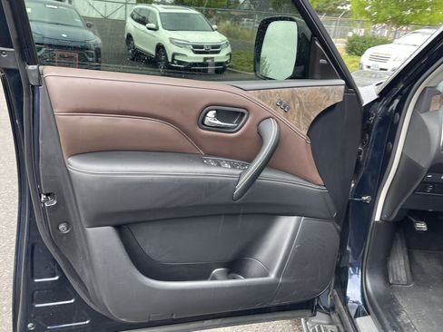Used 2022 INFINITI QX80 Premium Select w/ Cargo Package AWD/4WD image 16
