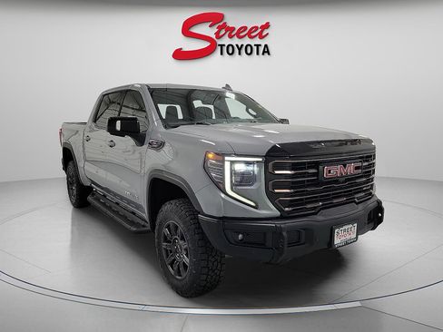 Used 2024 GMC Sierra 1500 AT4X AWD/4WD image 5