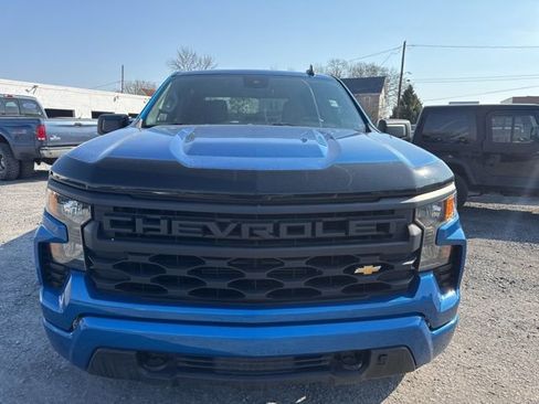 Used 2022 Chevrolet Silverado 1500 Custom image 3
