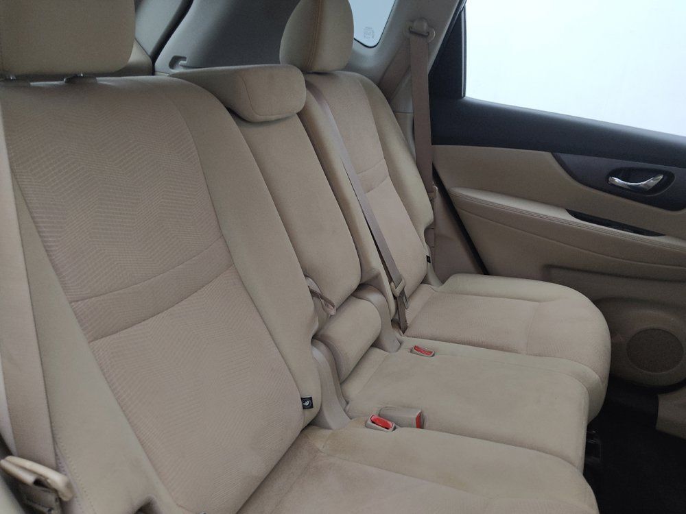 Used 2016 Nissan Rogue S FWD image 19