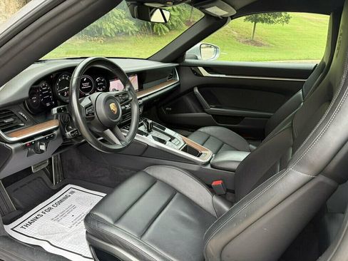 Used 2020 Porsche 911 Carrera 4S AWD/4WD image 35