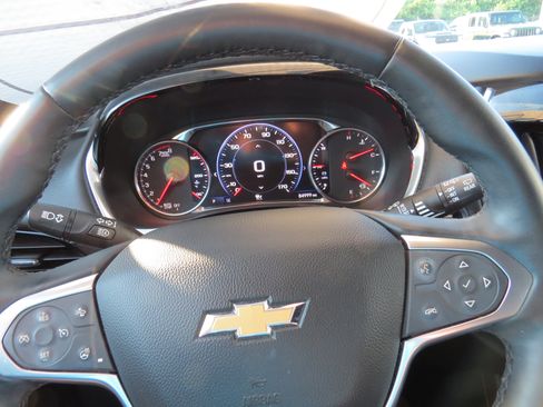 Certified 2023 Chevrolet Traverse Premier FWD image 19