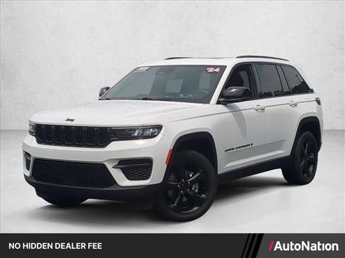 Used 2024 Jeep Grand Cherokee Altitude RWD image 1