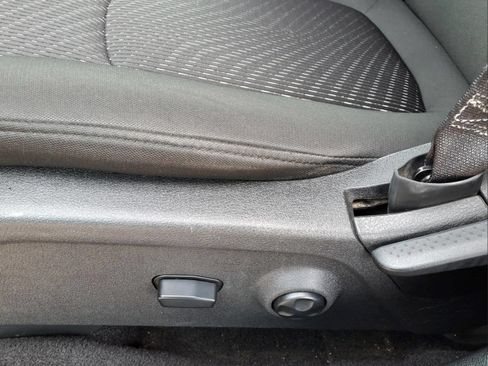 Used 2020 Dodge Journey SE w/ SE Popular Equipment Group FWD image 15