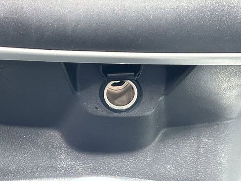 Used 2016 Nissan Leaf S w/ Charger Package image 20