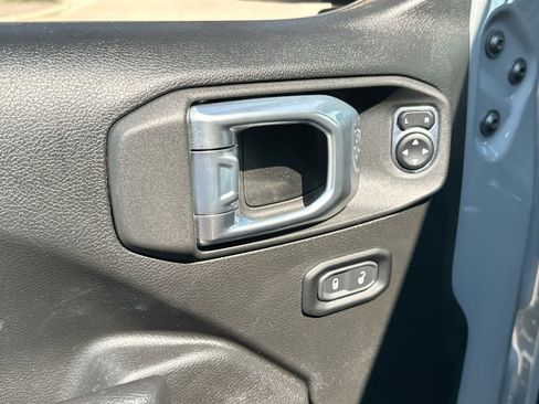 Used 2022 Jeep Wrangler Unlimited Rubicon image 13