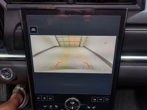 Used 2025 GMC Terrain Elevation AWD/4WD image 21