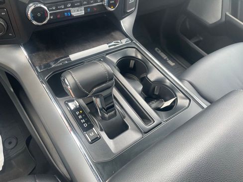 Used 2023 Ford F150 Lariat AWD/4WD image 18