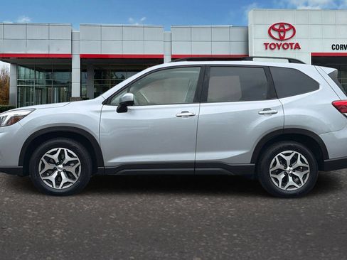 Used 2020 Subaru Forester Premium AWD/4WD image 7
