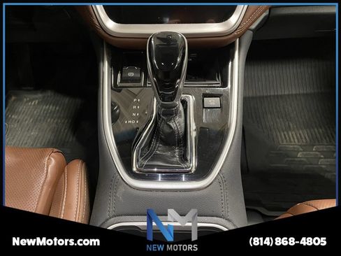 Used 2020 Subaru Outback Touring w/ Popular Package #2 AWD/4WD image 11