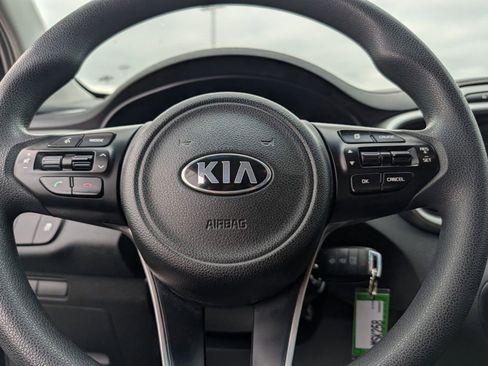 Used 2017 Kia Sorento AWD image 25