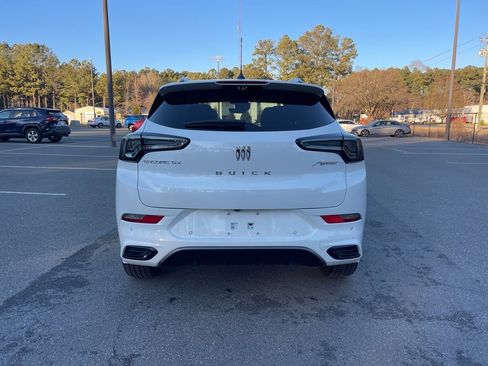 Used 2024 Buick Encore GX Avenir w/ Avenir Technology Package image 10