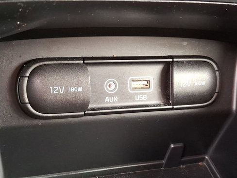 Used 2017 Kia Sorento LX image 24