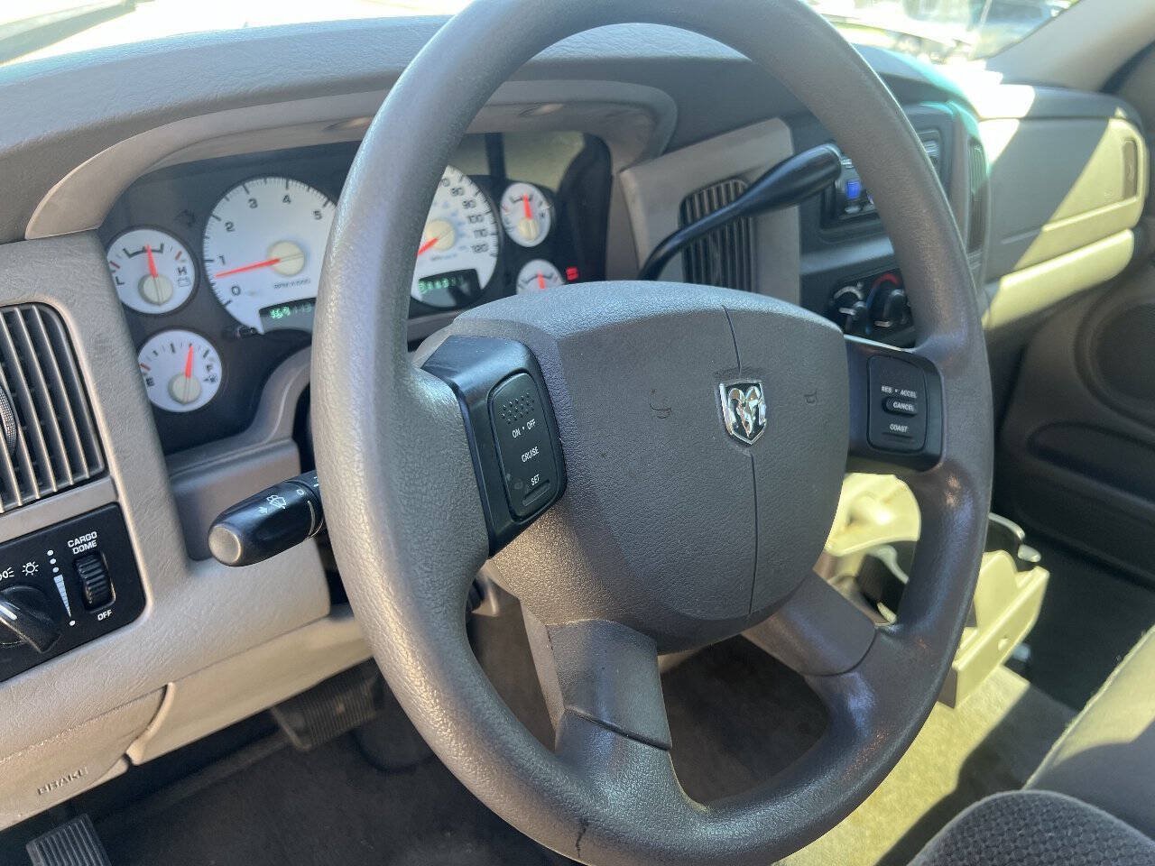 Used 2004 Dodge Ram 1500 Truck SLT RWD image 14