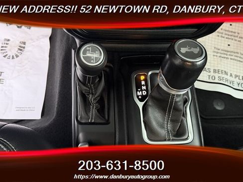 Used 2021 Jeep Wrangler Unlimited Sahara w/ Cold Weather Group AWD/4WD image 27