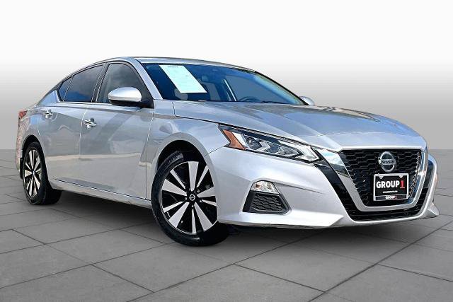 Certified 2022 Nissan Altima 2.5 SV FWD image 3