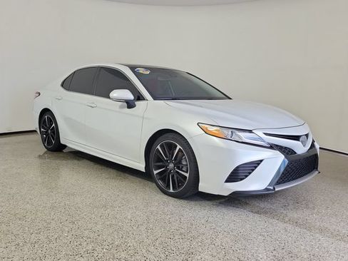 Used 2020 Toyota Camry XSE FWD image 4