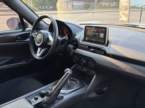 Used 2017 MAZDA MX-5 Miata Club w/ Brembo/BBS Package RWD image 21