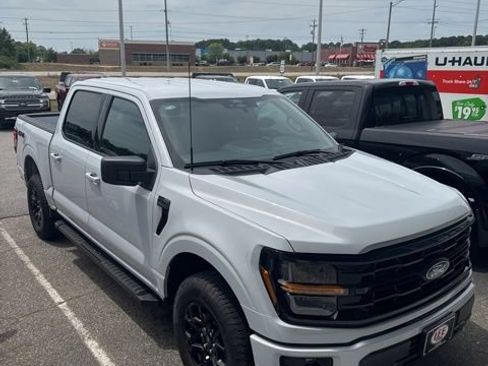 Used 2025 Ford F150 XLT w/ Equipment Group 301A Standard AWD/4WD image 11