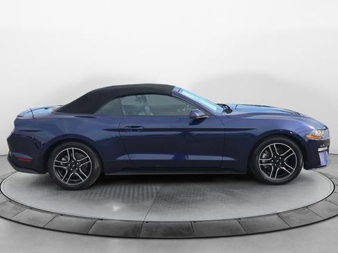 Used 2020 Ford Mustang Premium image 6