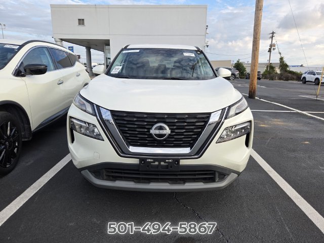 Used 2023 Nissan Rogue SV AWD/4WD image 2