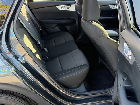 Used 2024 Kia Forte LXS w/ LXS Technology Package image 23