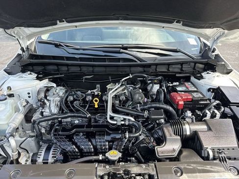 Used 2024 Nissan Altima 2.5 SR w/ SR Premium Package FWD image 24