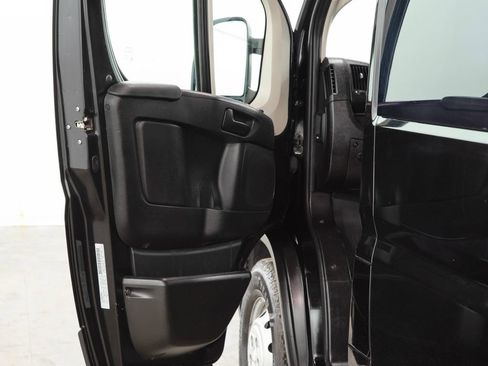 Used 2019 RAM ProMaster 2500 image 8