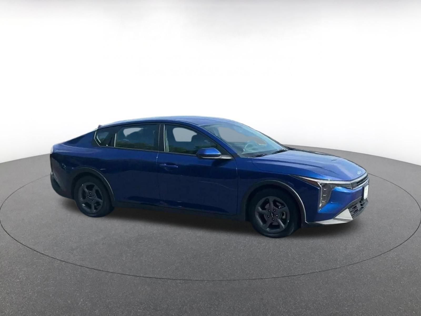 Used 2025 Kia K4 FWD image 2