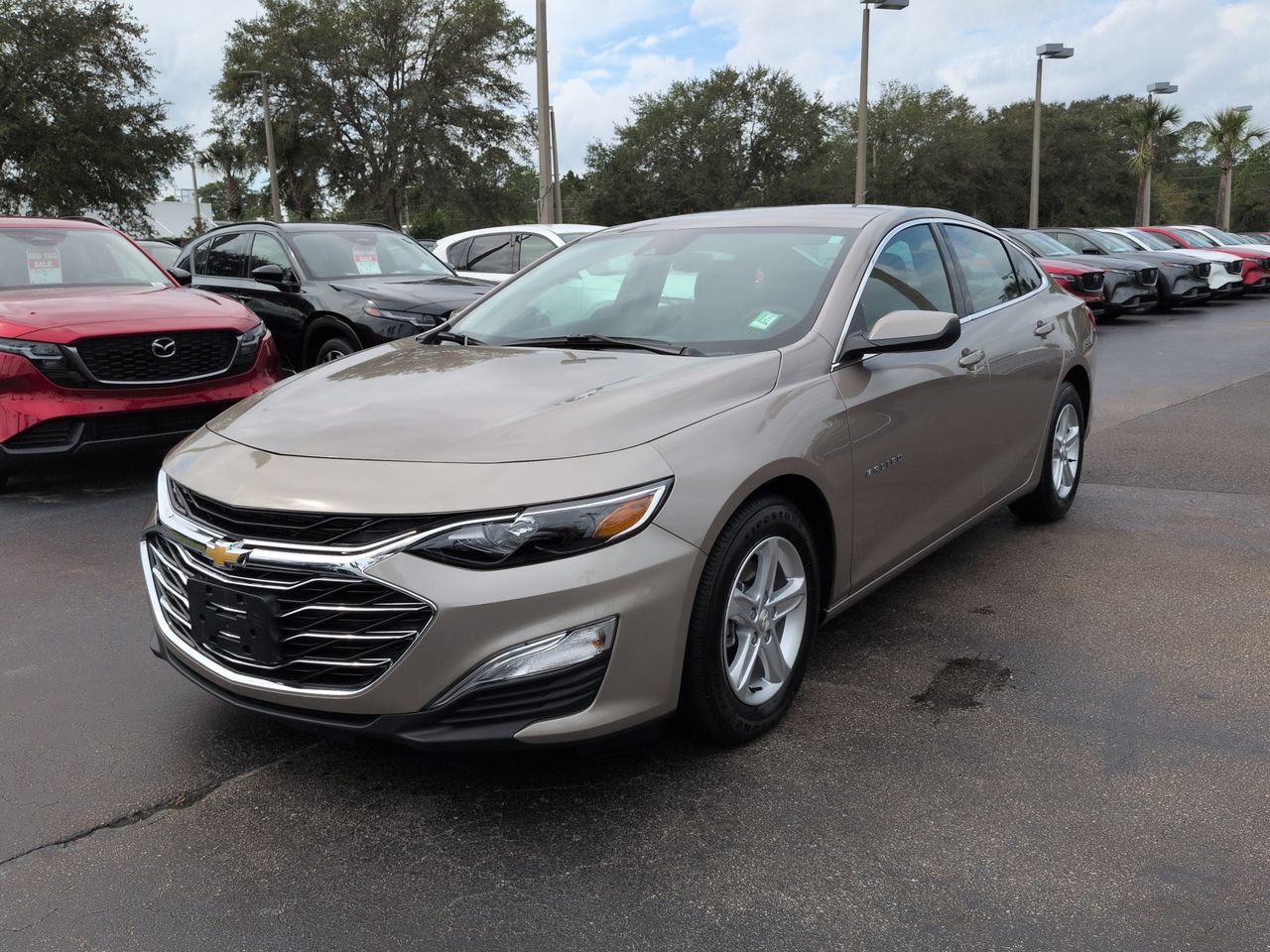 Used 2025 Chevrolet Malibu LS FWD image 8