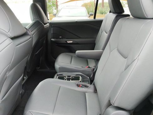 Certified 2026 Lexus TX 500h AWD w/ Technology Package image 11