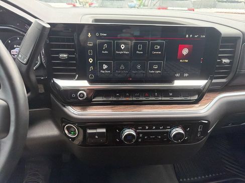 Used 2025 GMC Sierra 1500 Elevation AWD/4WD image 17