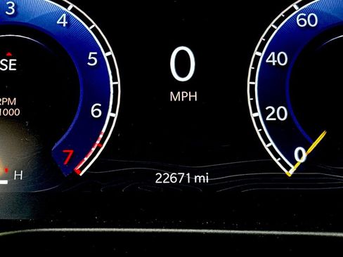 Used 2022 Jeep Grand Cherokee Overland w/ Luxury Tech Group IV AWD/4WD image 21