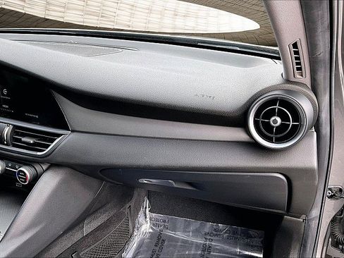 Used 2018 Alfa Romeo Giulia Ti Sport w/ Quick Order Package 22U Sport image 16