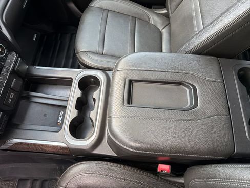 Used 2019 GMC Sierra 1500 Denali w/ Technology Package AWD/4WD image 26