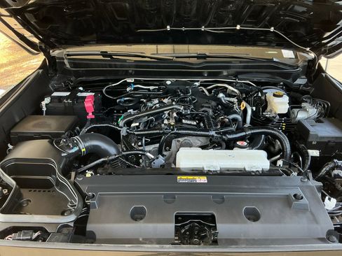 Used 2025 Toyota Tacoma SR5 image 21