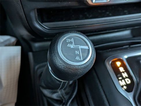 Used 2024 Jeep Wrangler Sahara image 21